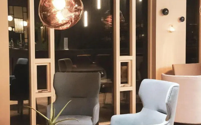 Umi Hotel