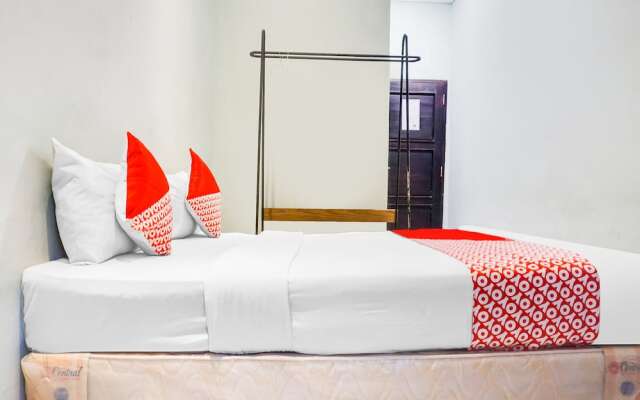 Sayang Home Stay by OYO Rooms