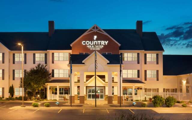 Country Inn & Suites by Radisson, Appleton North, WI