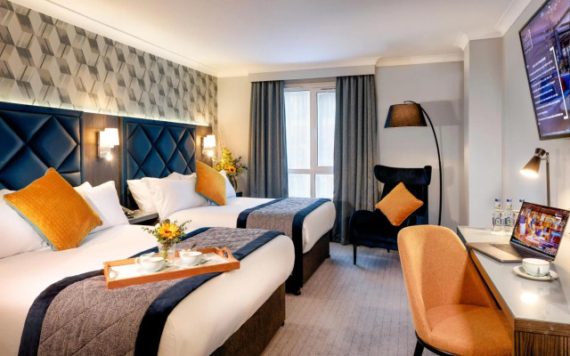 Camden Court Hotel