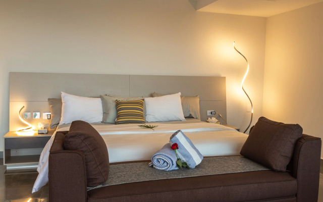 Fabulous & Exclusive Apartments With Sea View Pool BBQ Garden