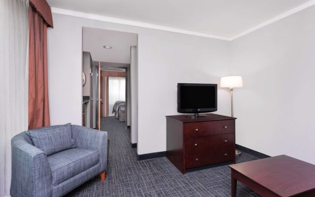 Wingate by Wyndham Athens Near Downtown