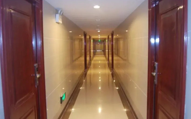 Aohua International Apartment Hotel
