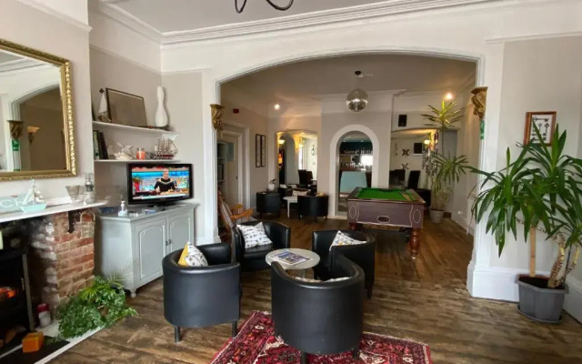 Marlborough Hotel