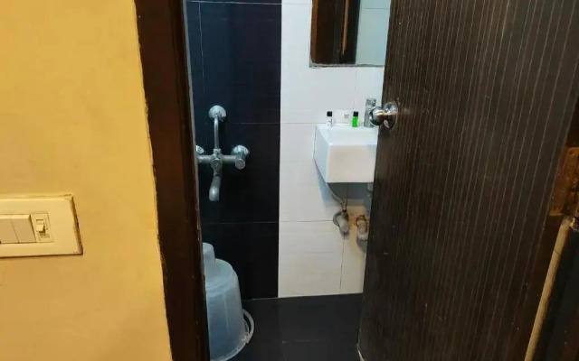 Hotel Santhi Bhavan