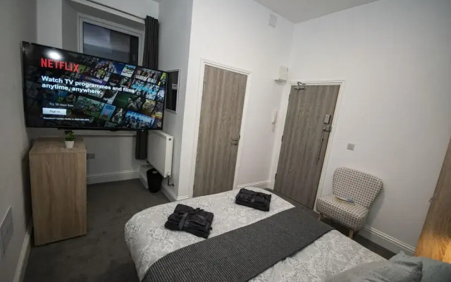 Trelu - Self Catering Three Bedroom Ground Floor Property