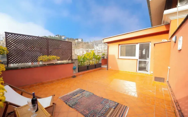 Romantic Terraced Escape in Prati