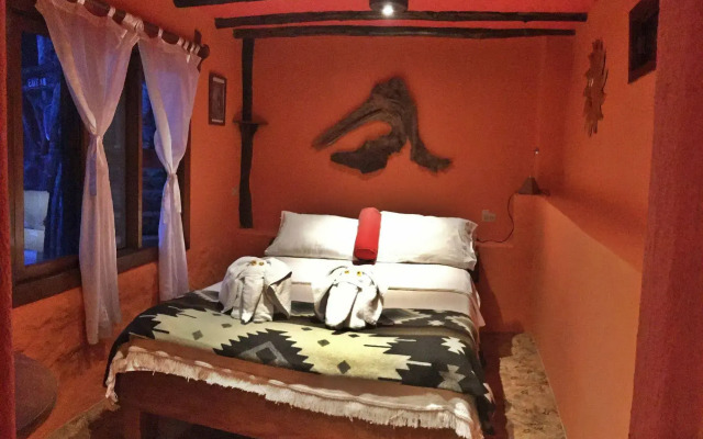 Lonesome George Ecolodge