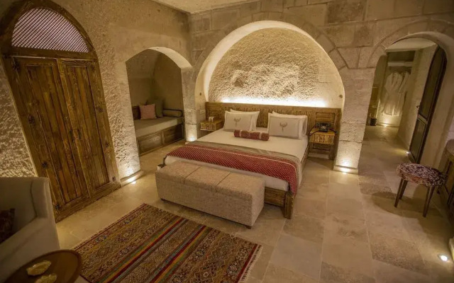 Anka Cave Suites