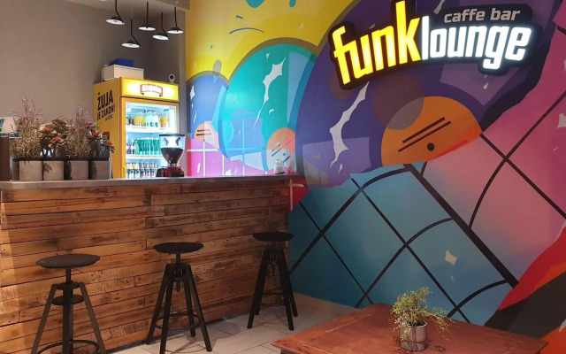 Funk Lounge Hostel