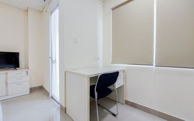 Comfort And Homey Studio Apartment At B Residence