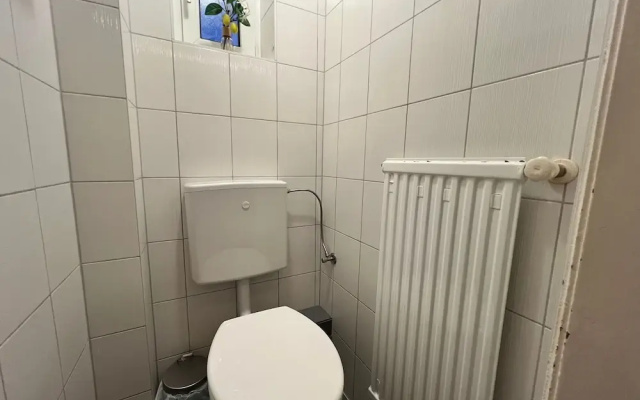 Vienna Spacious 2BR Apt Long Stay