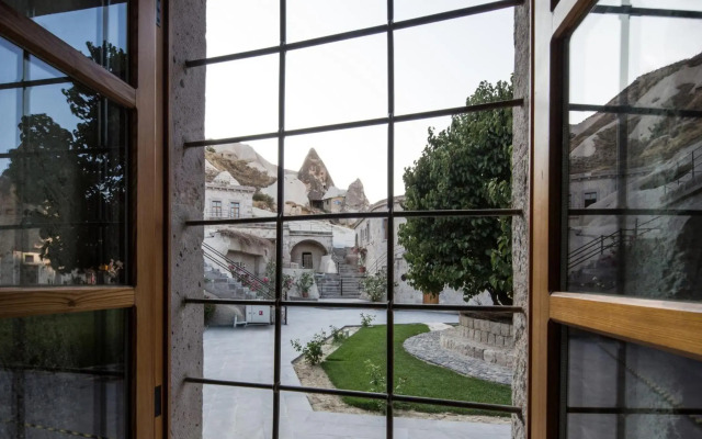 Lunar Cappadocia Hotel