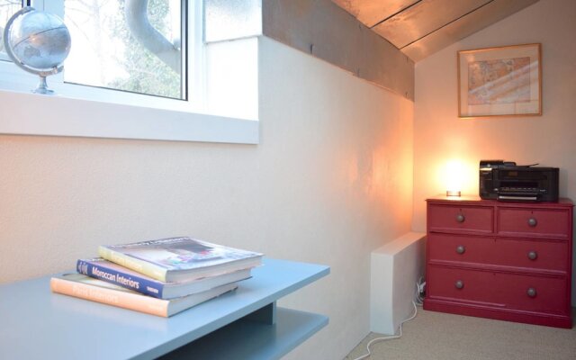 Chic 2 Bedroom Garden House in Dalston