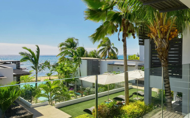 Plage Bleue Beachfront Apartments By Lov