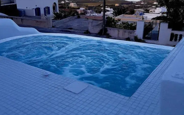 Amera Suites
