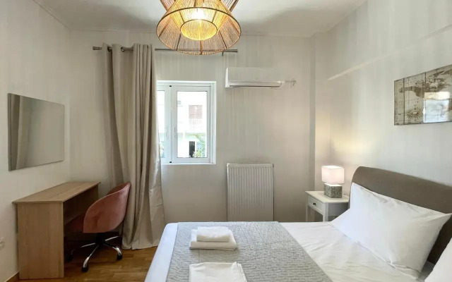 Filis Spacious 105sqm apt in Viktoria