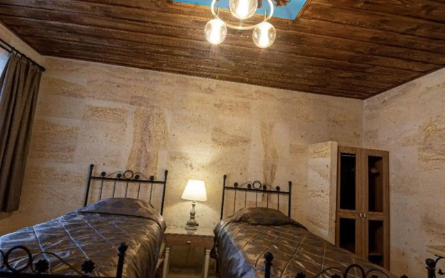 Sunak Cave Hotel