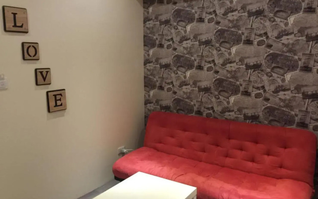 Honey Prince Hotel
