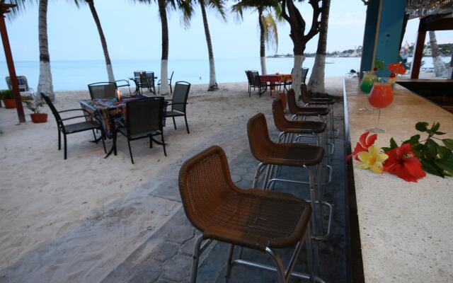 Cocoplum Beach Hotel