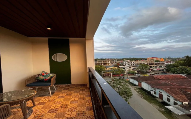 The White IBIS A Boutique Hotel