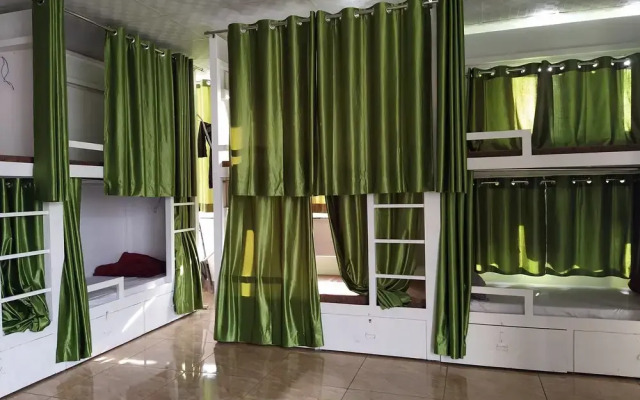 Hotel The Raja Palace