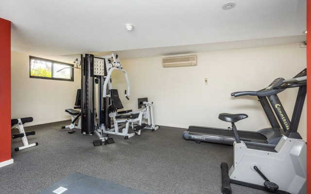 Ascot Quays Apartment 102