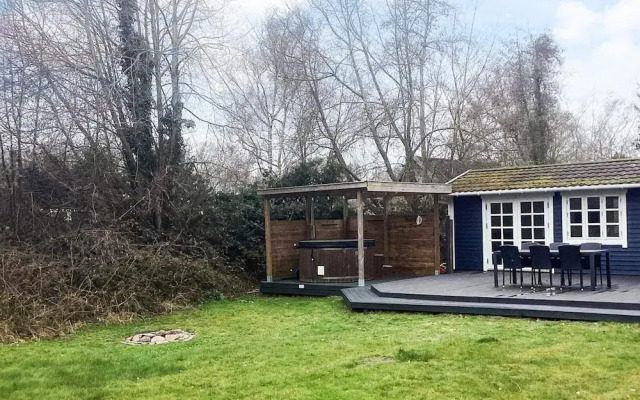 6 Person Holiday Home in Gedser