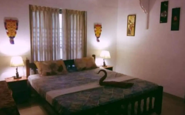 M R Beach & Cottages