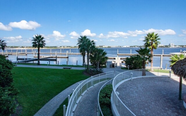 Crc0107 3 Bedroom Condo