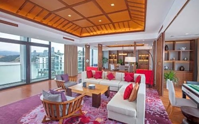 Crowne Plaza Huangshan Taiping Lake