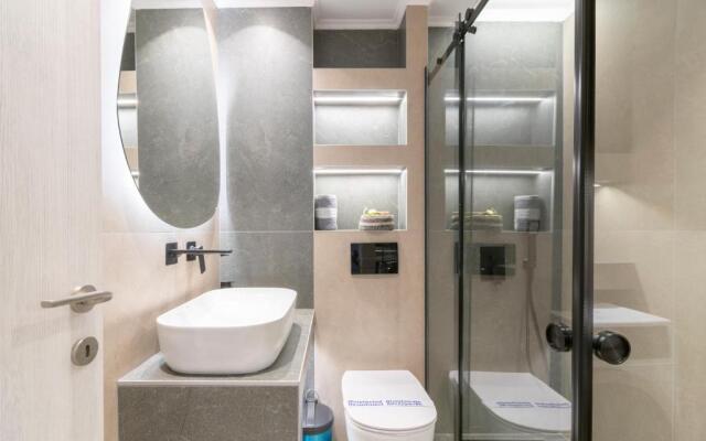 SithoniaRS Luxury Apartment 2nd Floor with Sea View