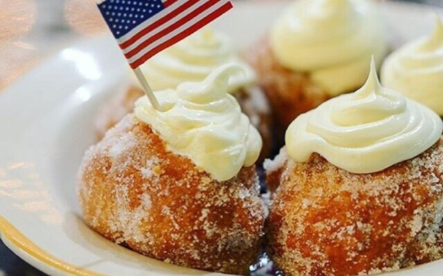 Contemporary Condo Minutes To Downtown Gulch