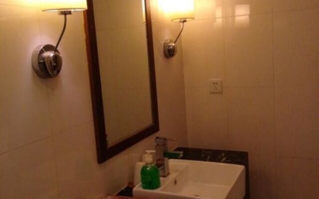 Zhangjiagang Newstay Vogue Hotel