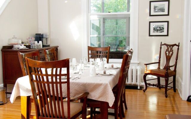 Colborne Bed and Breakfast