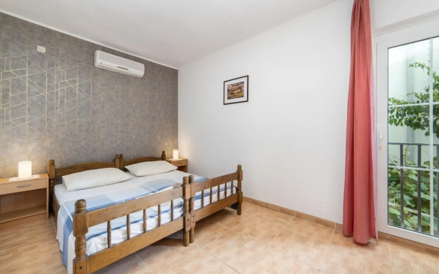 More - 60m From the sea - A3 Sime