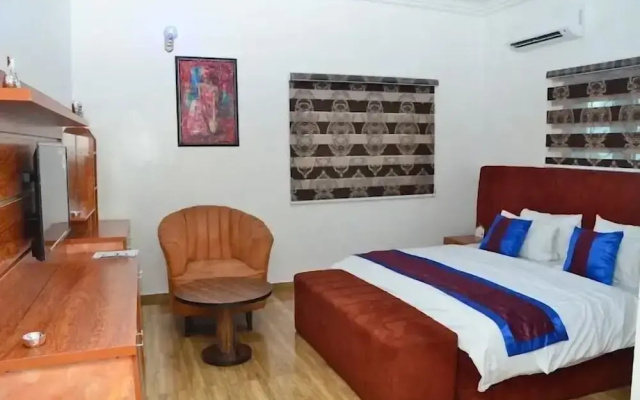 Sterling Shortlet Apartment  and Suites