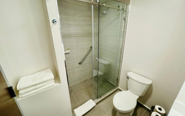 Holiday Inn Express Guadalajara Vallarta Poniente by IHG