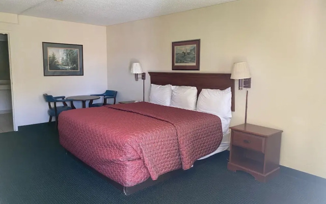 Motel 6 Sandersville, GA