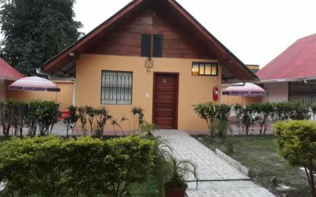 Salamandra's Suites & Hotel