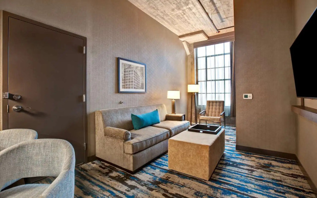 Embassy Suites Rockford Riverfront