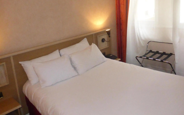 Hotel De Paris Saint Georges