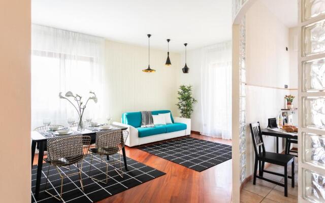 MyHomeInComo - Santa Chiara Apartment