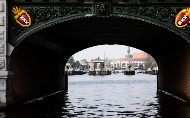 SWEETS - Amstelschutsluis