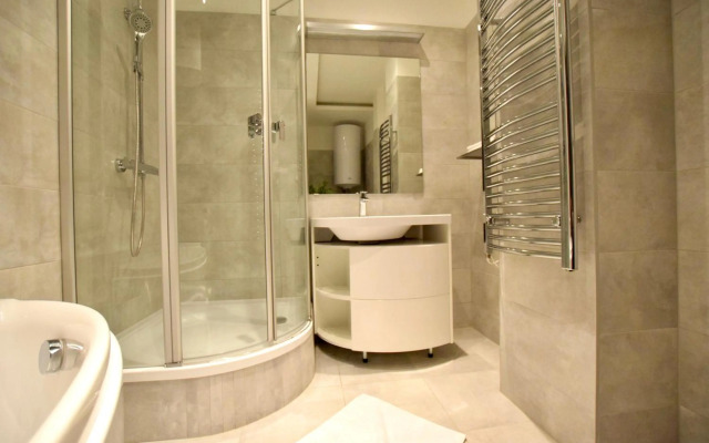 Standard Apartment by Hi5 - Close to Buda Castle