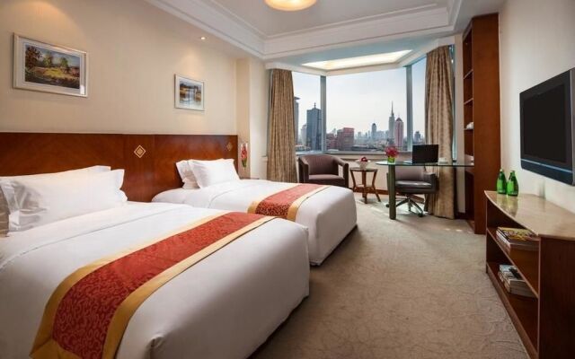Jinan Luneng Xinyi Business Hotel