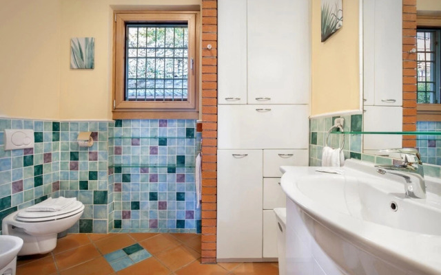 Villette Blue Panorama