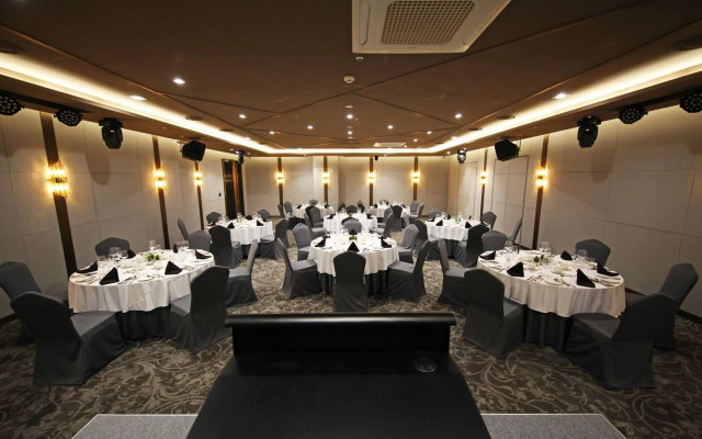 Layers Hotel Busan Hadan