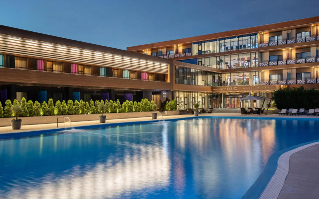 Sky Blue Hotel & Spa