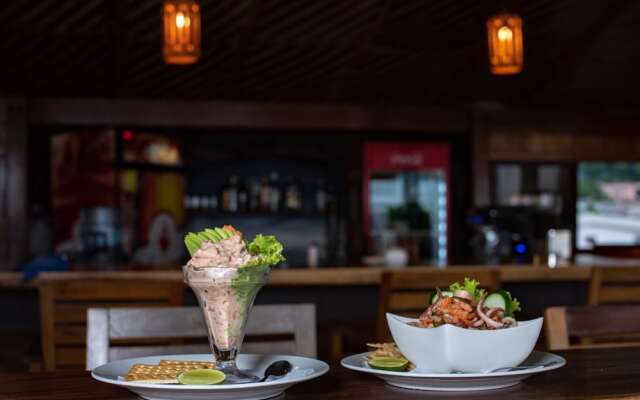 Ast Surf Hotel